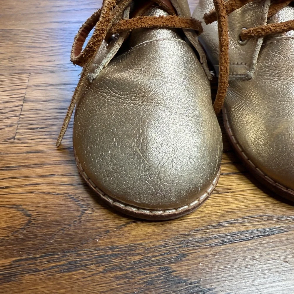 Mon Petit Handmade Toddler Gold Metallic Hard Soled Oxford Shoes Size 7